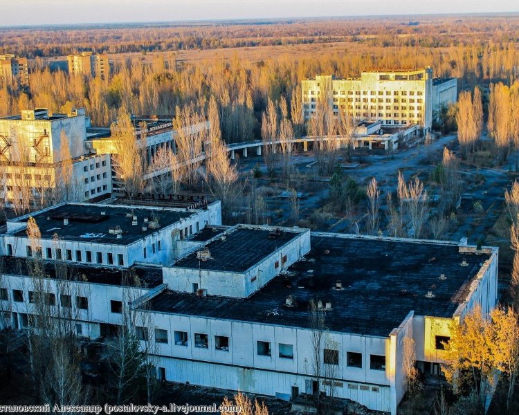 Припять с высоты 16 этажа Припять с высоты 16 этажа