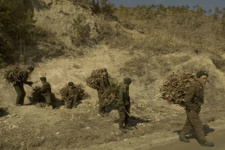 Снимки из Северной Кореи которые сфотографированы и вывезены из страны тайно Снимки из Северной Кореи которые сфотографированы и вывезены из страны тайно