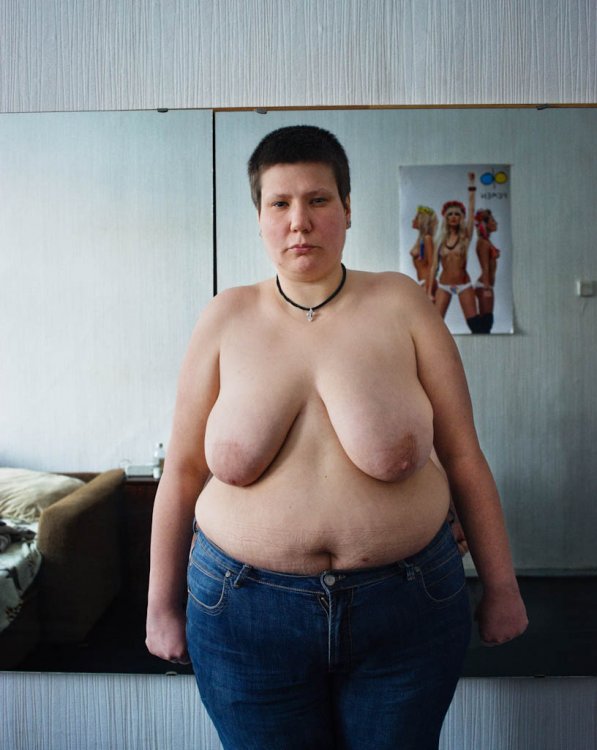 Активистки Femen в фотопроекте «Новые амазонки» Активистки Femen в фотопроекте «Новые амазонки»