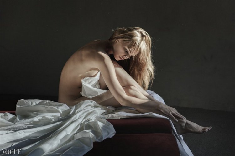 Анастасия Щеглова обнажилась для фотосессии Анастасия Щеглова обнажилась для фотосессии