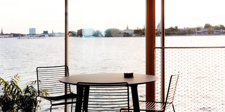 Плавающие общежития из морских контейнеров для датских студентов Плавающие общежития из морских контейнеров для датских студентов