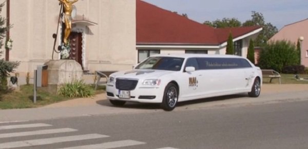 Этой свадьбе позавидовала бы и королева! Шикарно! (видео, фото) Этой свадьбе позавидовала бы и королева! Шикарно! (видео, фото)