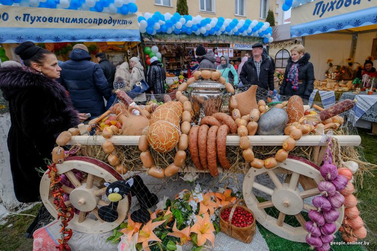 Фоторепортаж с дожинок в Логойске Фоторепортаж с дожинок в Логойске