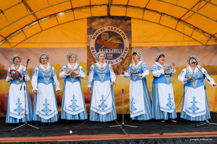 Фоторепортаж с дожинок в Логойске Фоторепортаж с дожинок в Логойске