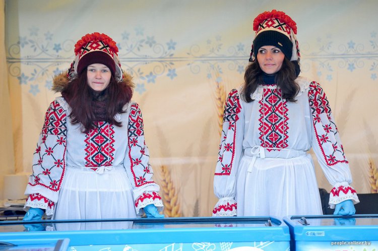 Фоторепортаж с дожинок в Логойске Фоторепортаж с дожинок в Логойске
