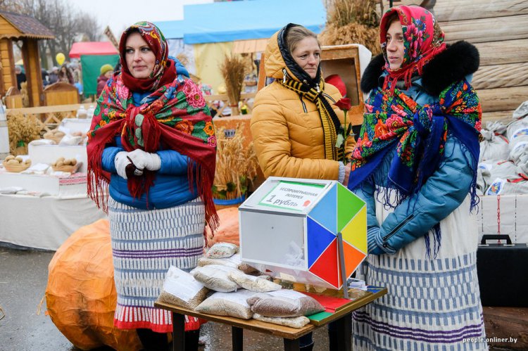 Фоторепортаж с дожинок в Логойске Фоторепортаж с дожинок в Логойске