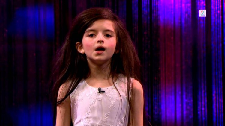 Шикарное исполнение 7-летней девочкой песни Фрэнка Синатры (видео) Шикарное исполнение 7-летней девочкой песни Фрэнка Синатры (видео)