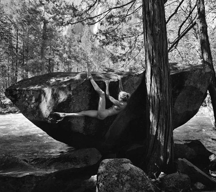 Эротический календарь «Stone Nudes 2017» Эротический календарь «Stone Nudes 2017»