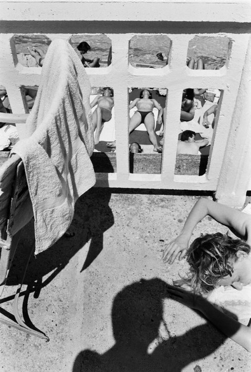 Парижское лето 1985 года у бассейна Парижское лето 1985 года у бассейна