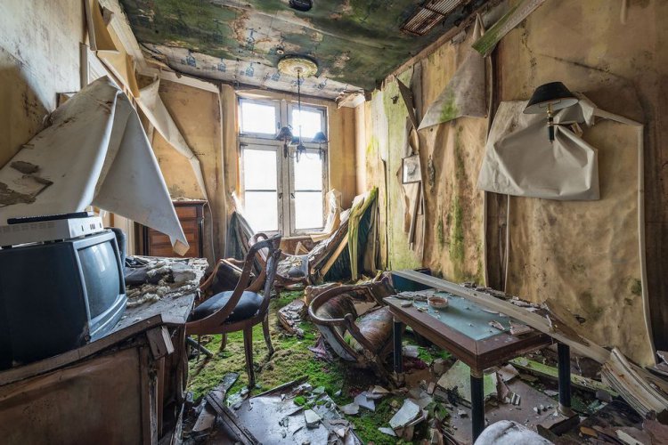 Заброшенный парк аттракционов в Японии Заброшенный парк аттракционов в Японии
