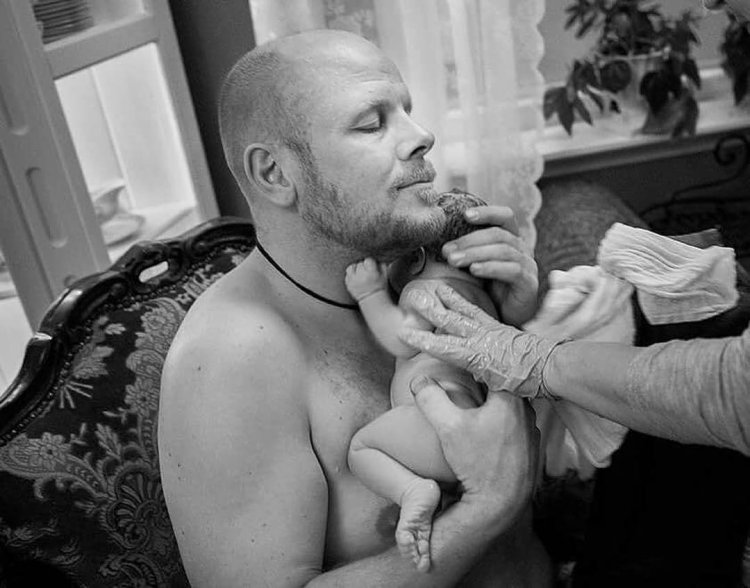 Не забывайте об отцах: трогательные фото пап с детьми Не забывайте об отцах: трогательные фото пап с детьми